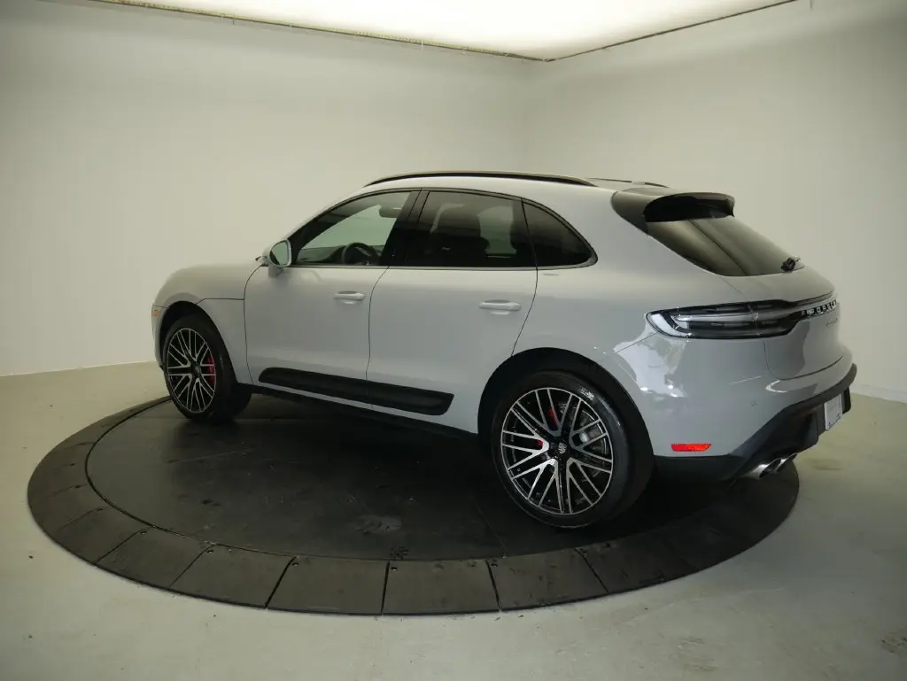 2026 Porsche Macan S - Photo 24