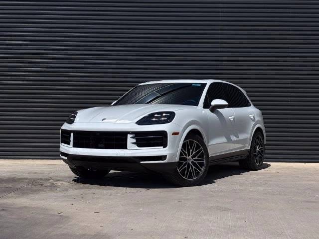 2025 Porsche Cayenne Base
