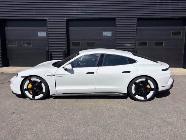 2026 Porsche Taycan Turbo S - Photo 10