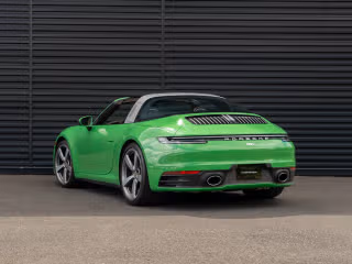 2024 Porsche 911 - Photo 17