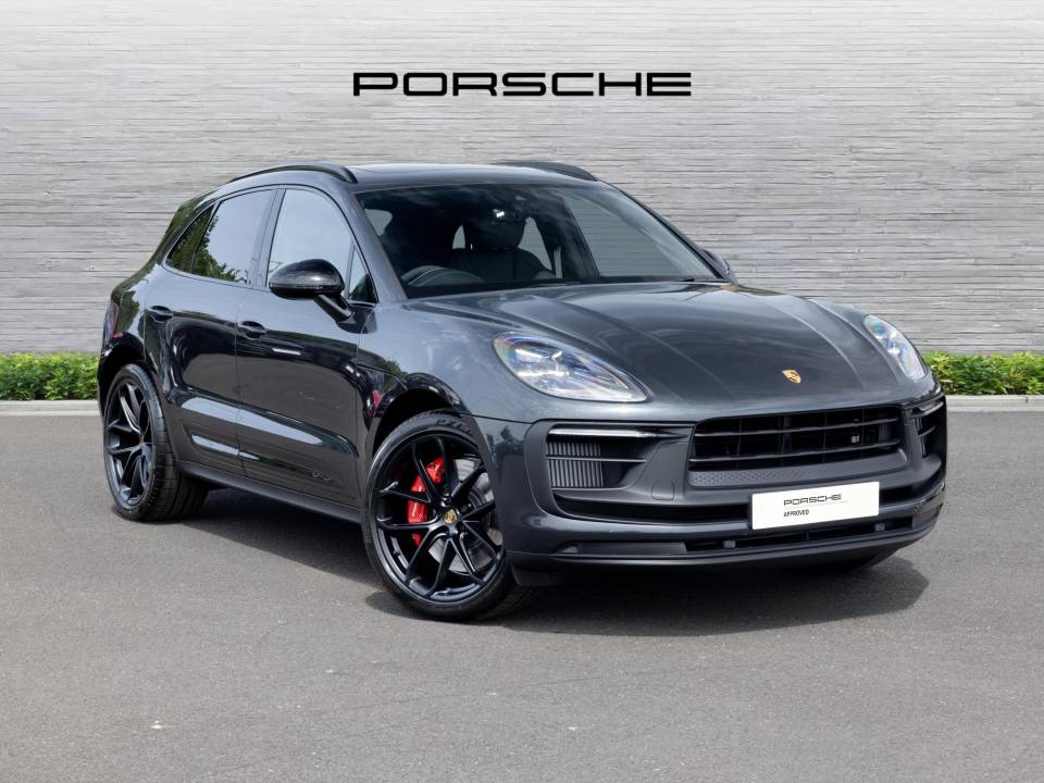 2026 PORSCHE MACAN