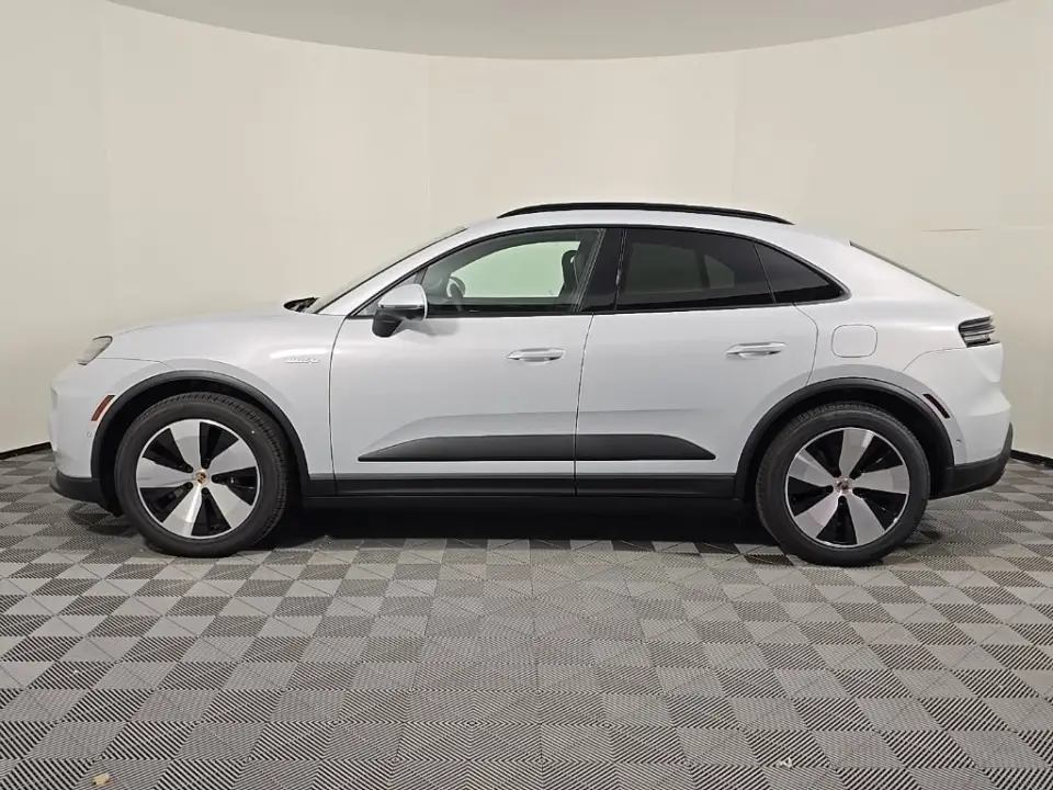 2025 Porsche Macan Base - Photo 15