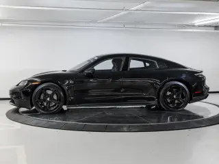 2026 Porsche Taycan Base - Photo 13