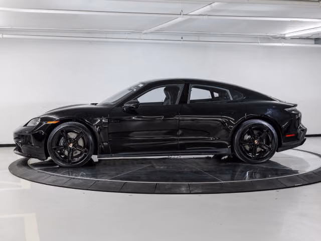 2026 Porsche Taycan Base - Photo 10