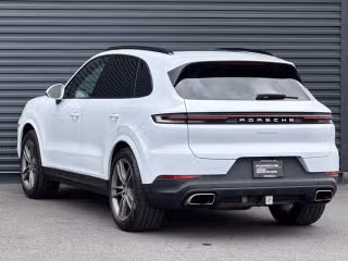 2024 Porsche Cayenne Base - Photo 17