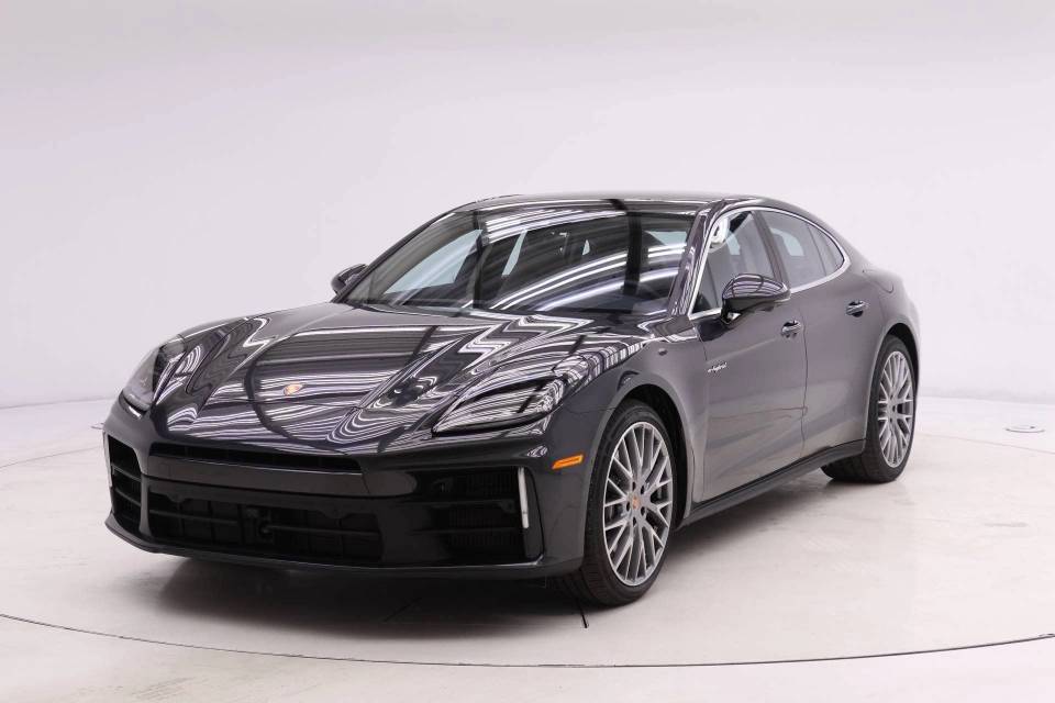 2026 Porsche Panamera 4 E-Hybrid