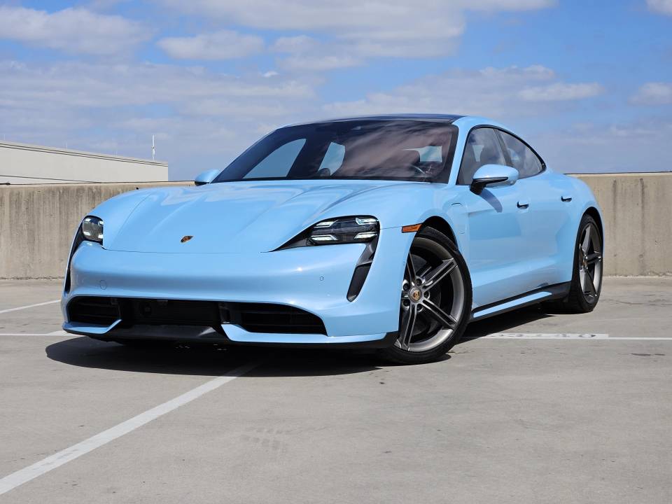 2022 Porsche Taycan Turbo