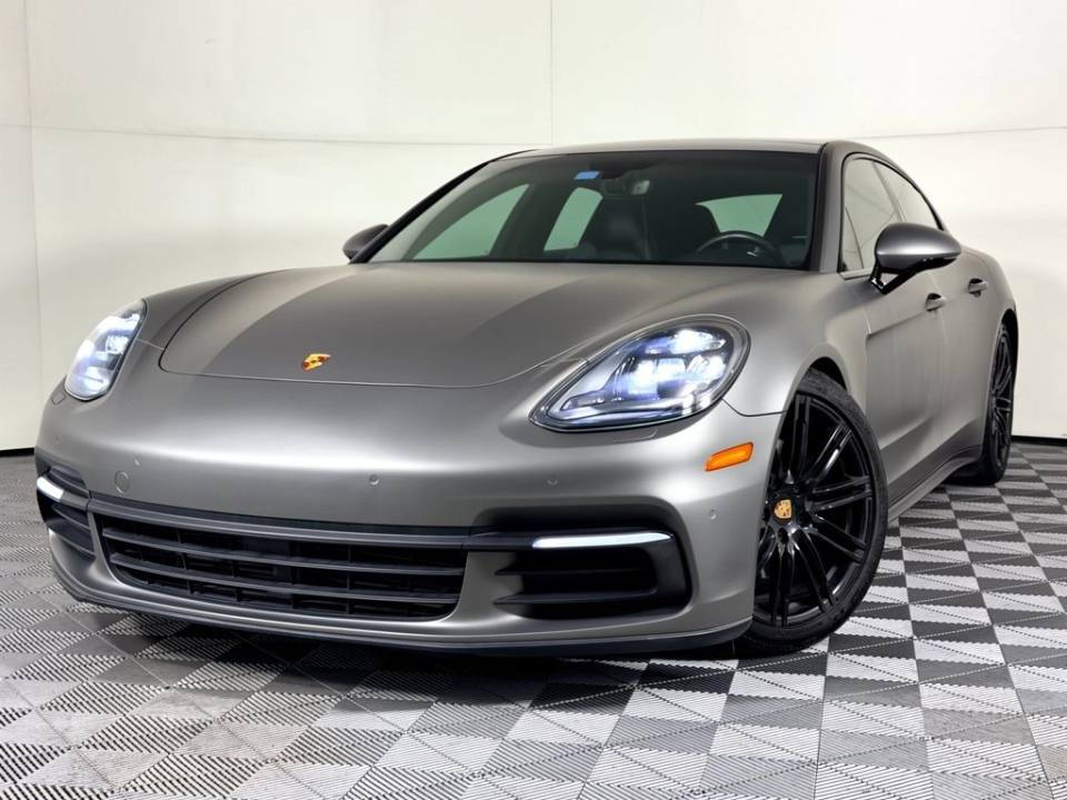 2017 Porsche Panamera