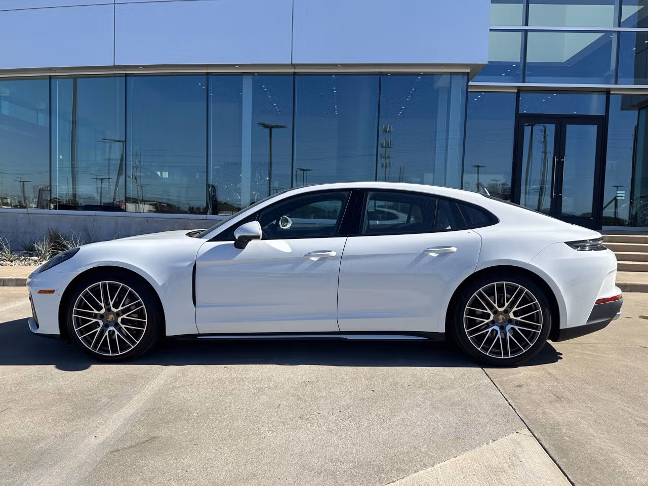2026 Porsche Panamera Base - Photo 12