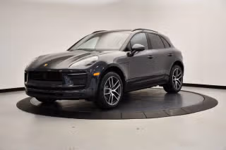 2026 Porsche Macan -'s photo