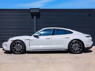 2026 Porsche Taycan Base - Photo 9