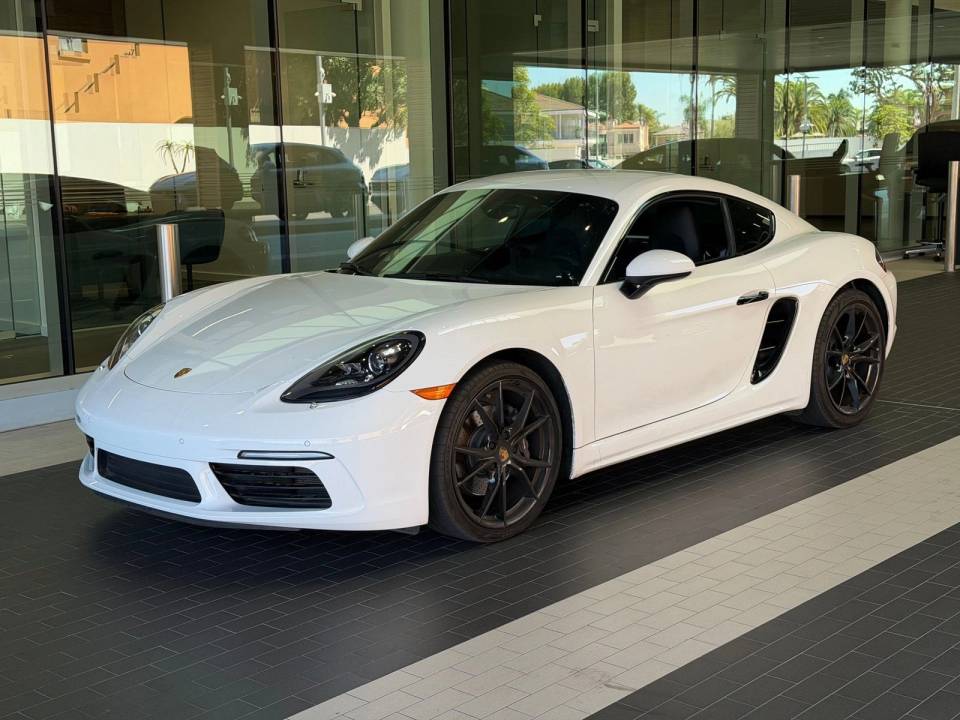 2024 Porsche 718