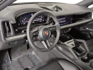 2026 Porsche Cayenne Coup E-Hybrid - Photo 29