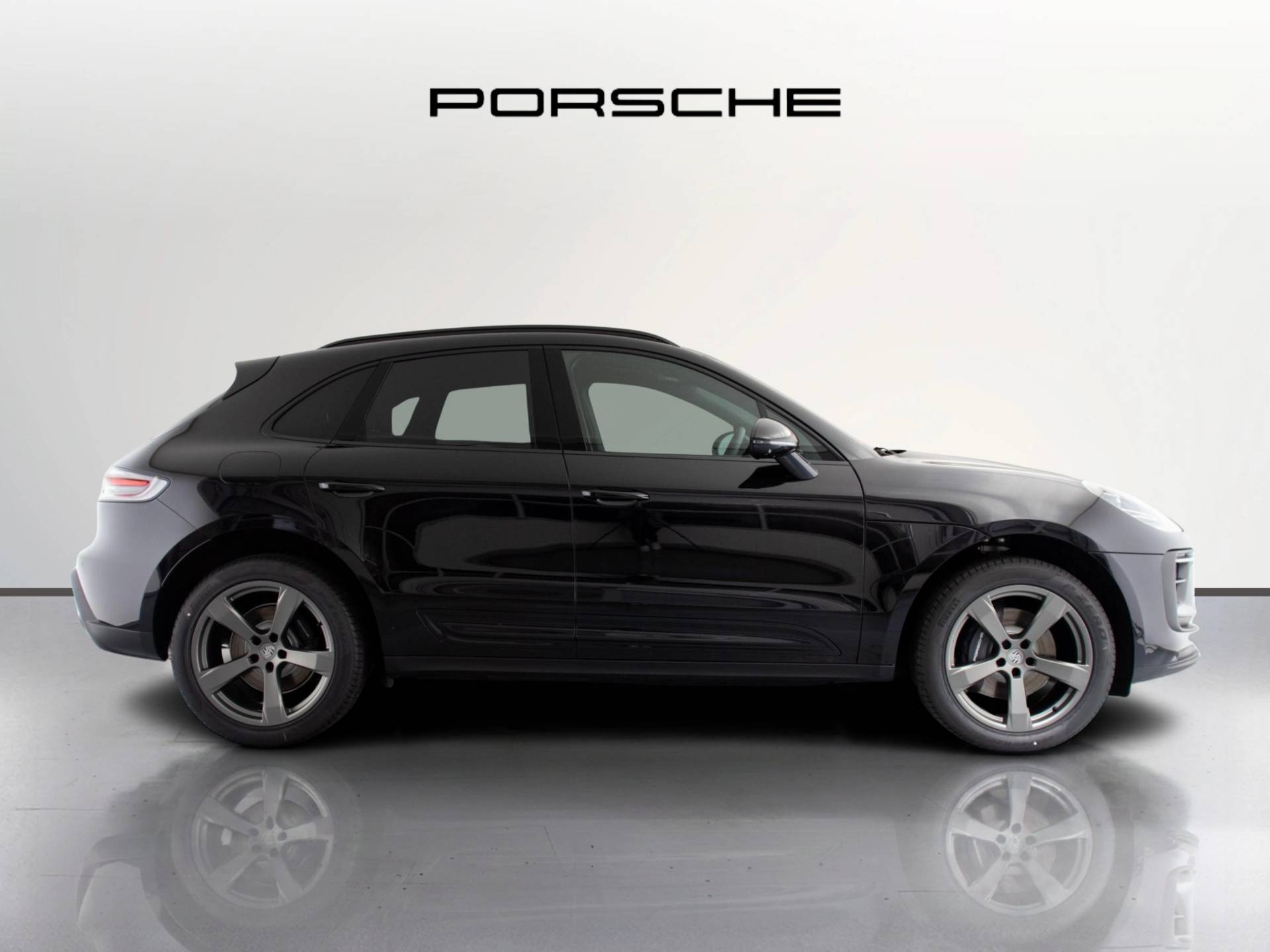 Macan, photo 2 of 56