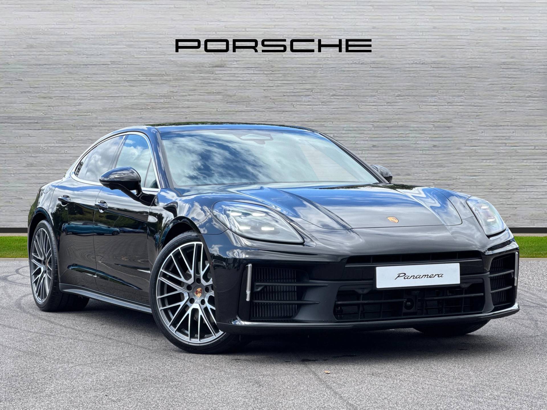 Panamera 4, photo 1 of 42