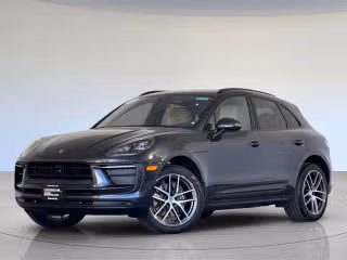 2025 Porsche Macan's photo
