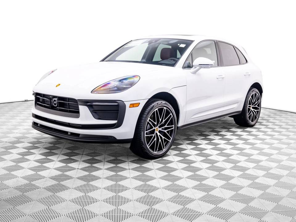 2026 Porsche Macan