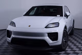 2026 Porsche Macan Macan Electric's photo