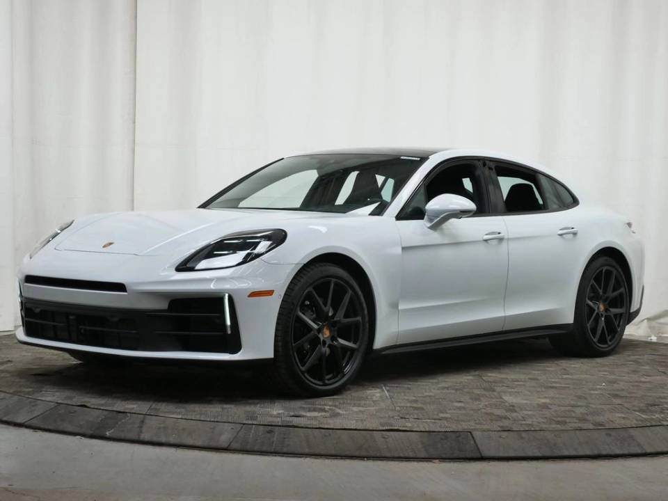 2026 Porsche Panamera