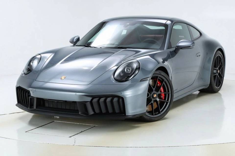 2026 Porsche 911 GTS