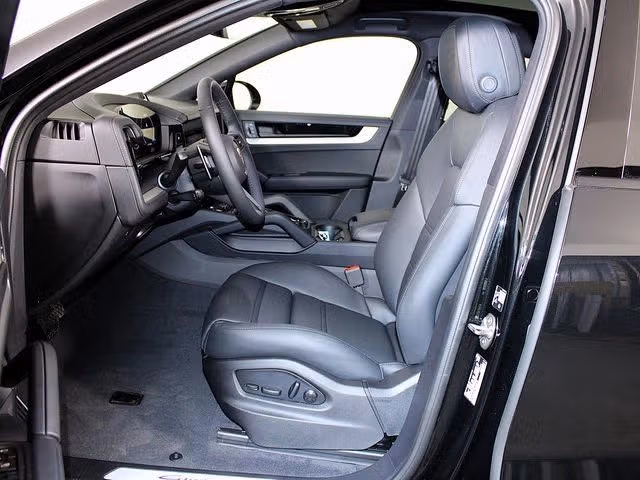 2026 Porsche Cayenne Coup E-Hybrid - Photo 35