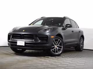 2024 Porsche Macan's photo