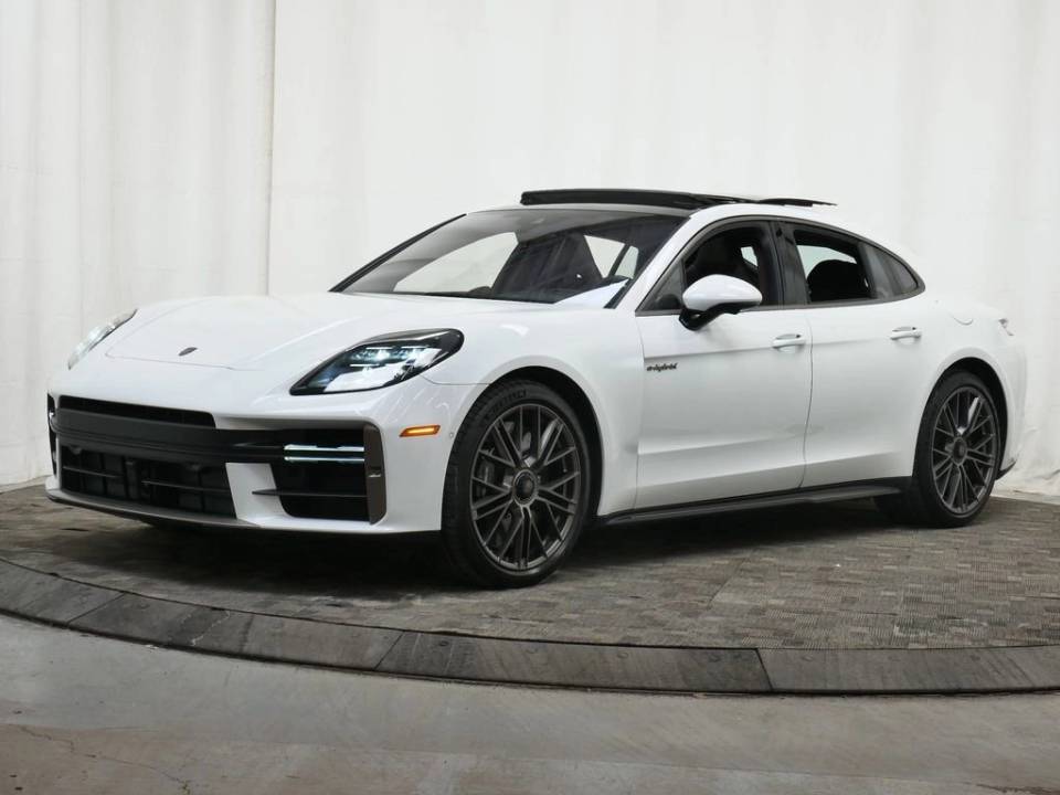 2025 Porsche Panamera