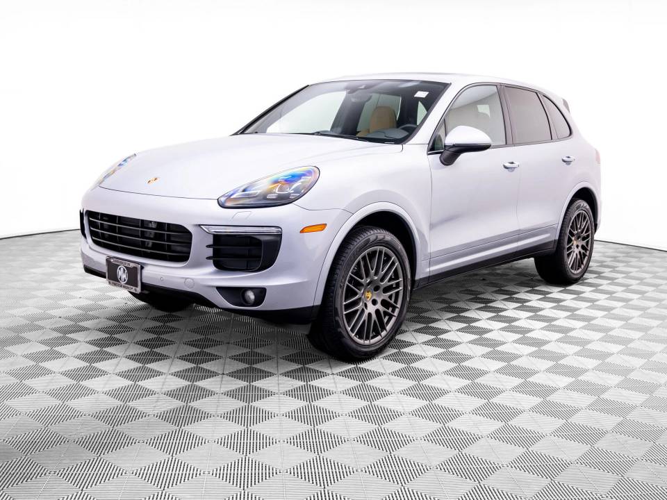 2018 Porsche Cayenne Platinum Edition
