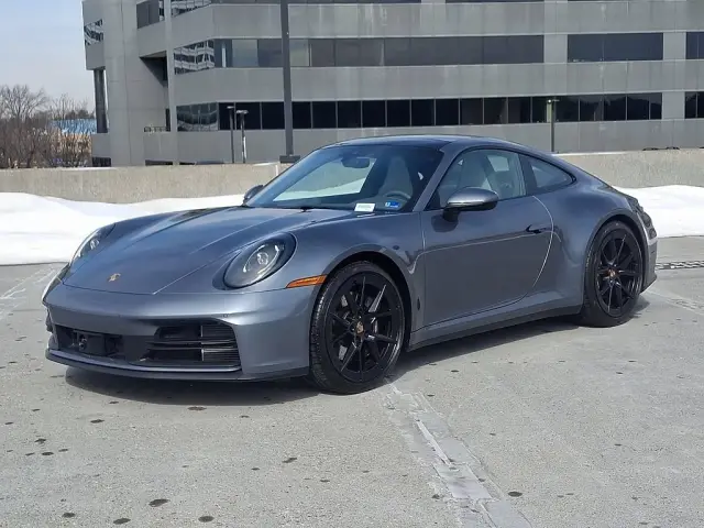 2025 Porsche 911 - Photo 6