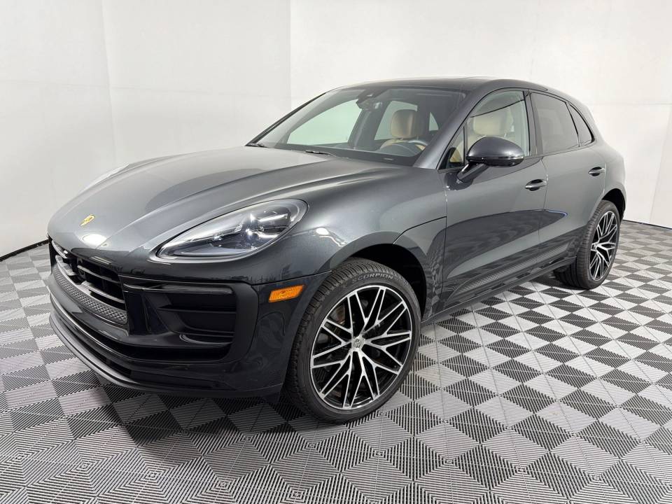 2026 Porsche Macan