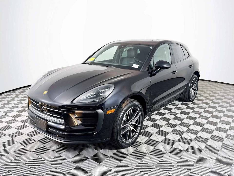 2024 Porsche Macan T