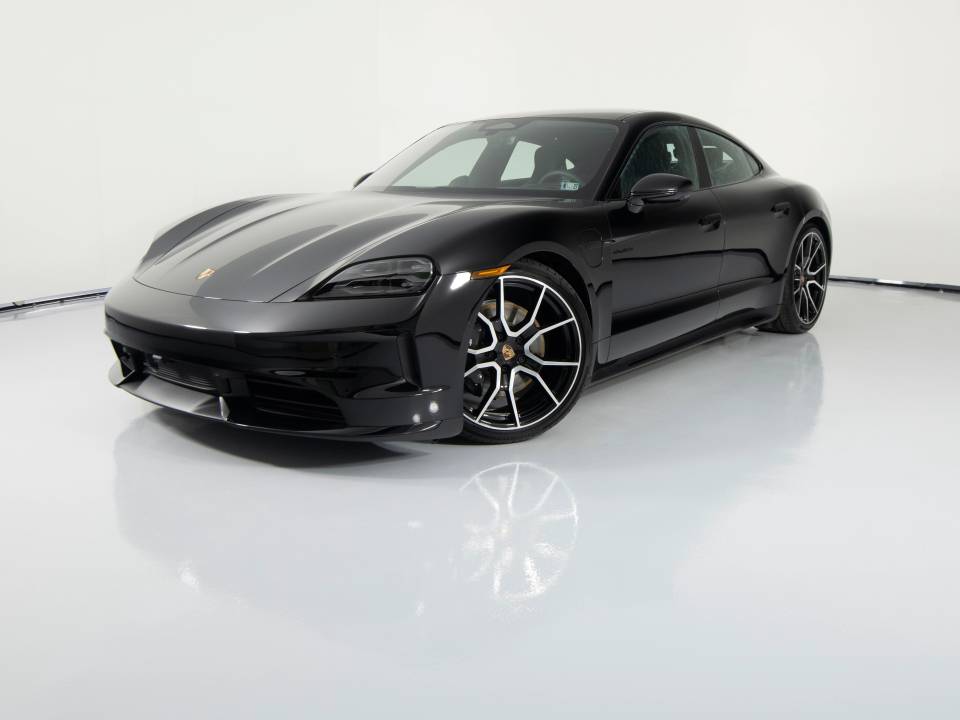 2026 Taycan 4 Black Edition listing photo