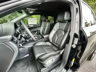 2026 Porsche Macan - Photo 37