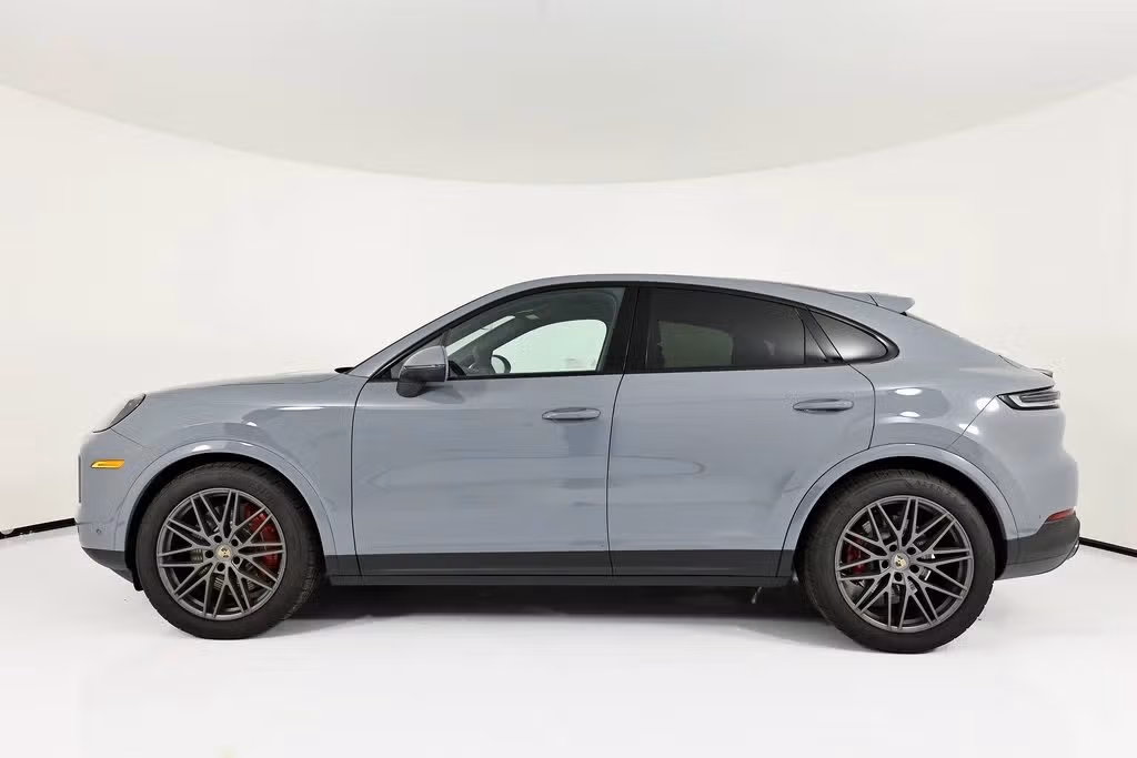 2026 Porsche Cayenne Coup S - Photo 12