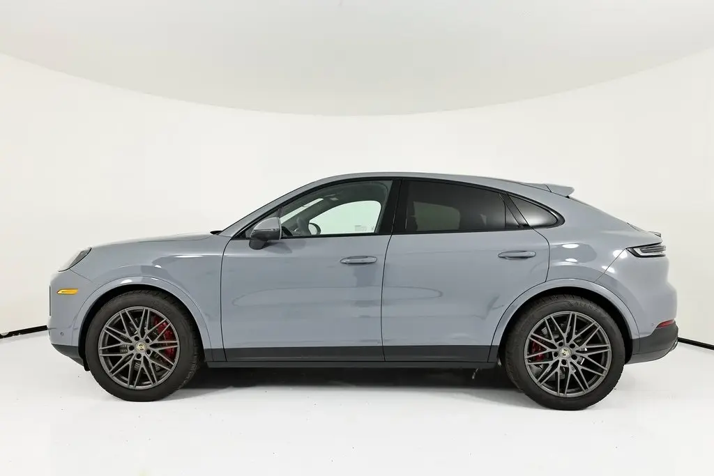 2026 Porsche Cayenne Coup S - Photo 16