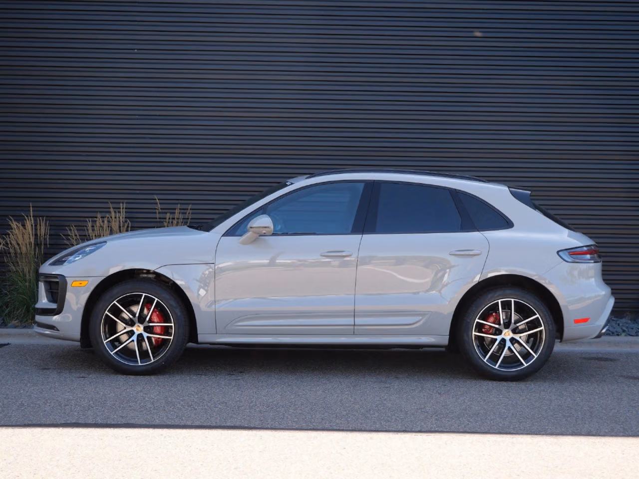 2026 Porsche Macan S - Photo 12