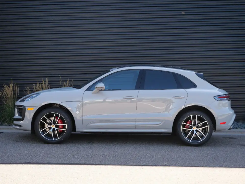 2026 Porsche Macan S - Photo 15