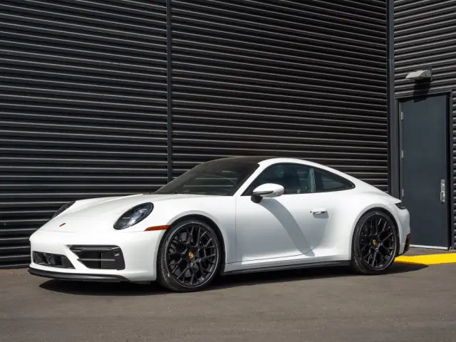 2024 Porsche 911 GTS - Photo 6