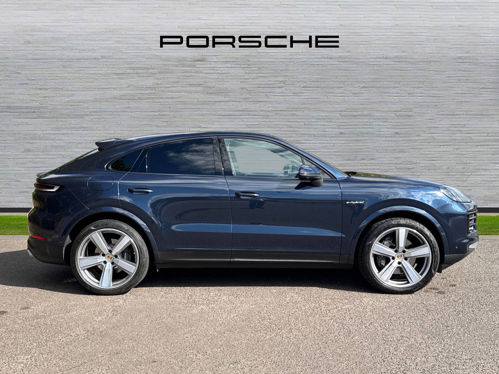 Cayenne E-Hybrid Coupé, photo 2 of 37