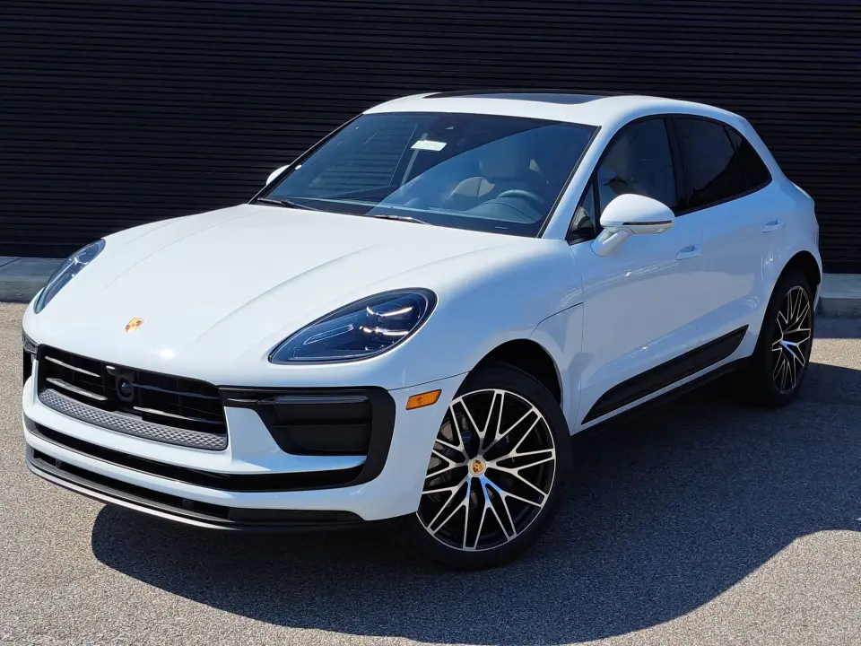2025 Porsche Macan - Photo 7