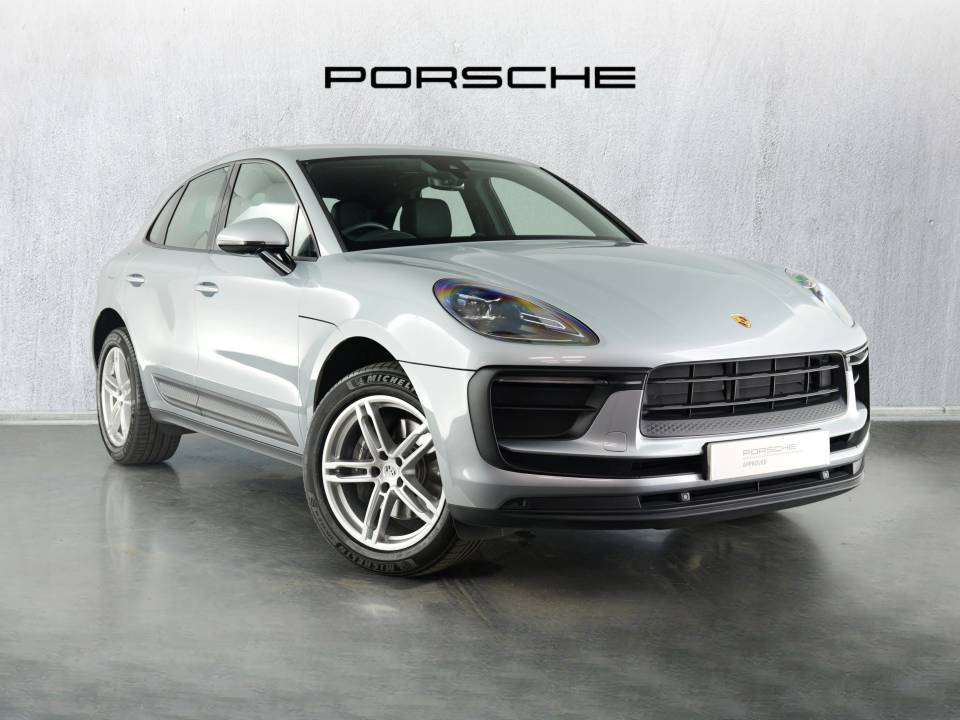 2023 PORSCHE MACAN