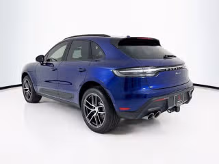 2026 Porsche Macan T - Photo 17