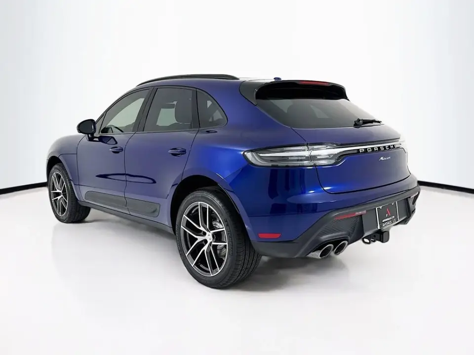 2026 Porsche Macan T - Photo 23