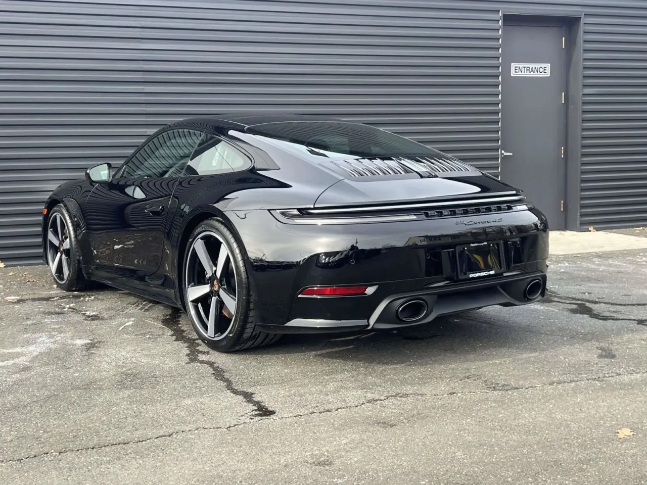 2026 Porsche 911 S - Photo 24