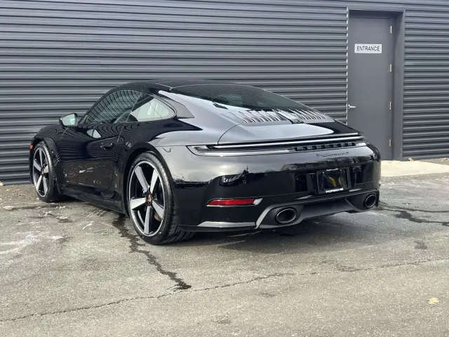 2026 Porsche 911 S - Photo 22