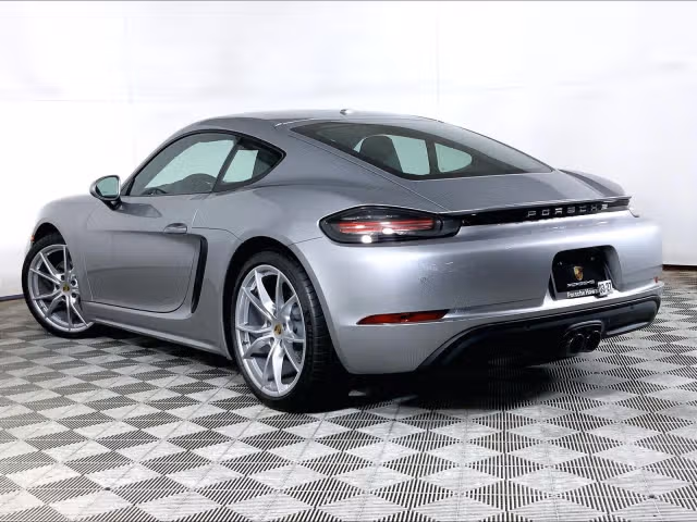 2025 Porsche 718 Base - Photo 18