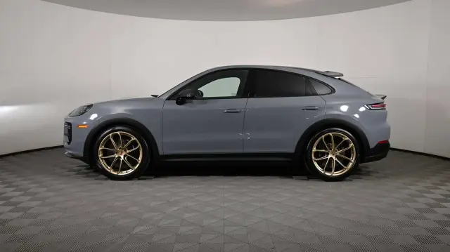 2025 Porsche Cayenne Coup Turbo GT - Photo 14
