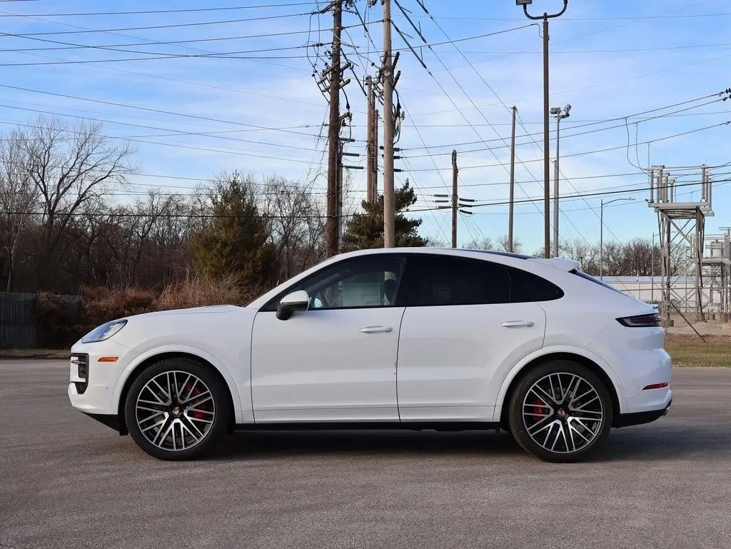 2026 Porsche Cayenne Coup S - Photo 16