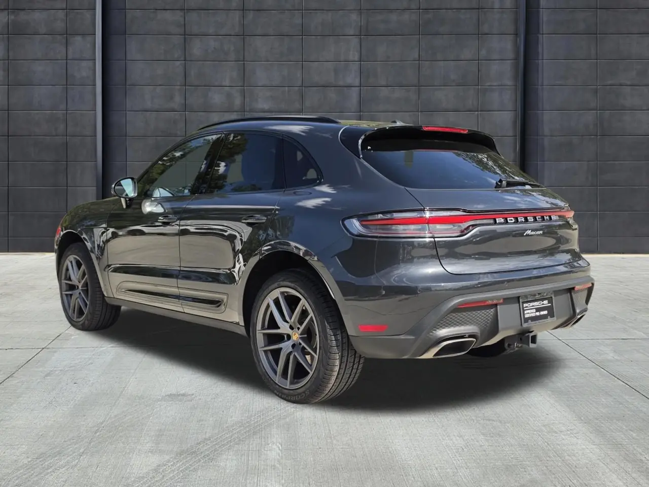 2026 Porsche Macan Base - Photo 24