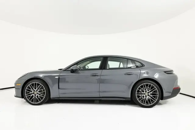 2026 Porsche Panamera Base - Photo 14